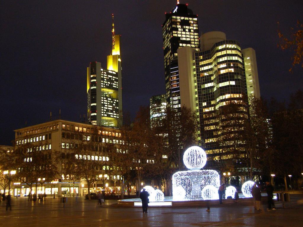 Hotel Astoria Frankfurt am Main Exterior foto